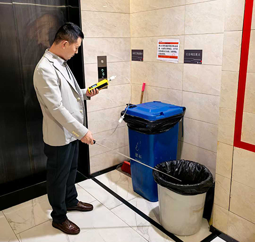 可伸缩探杆式便携多合一kok体育